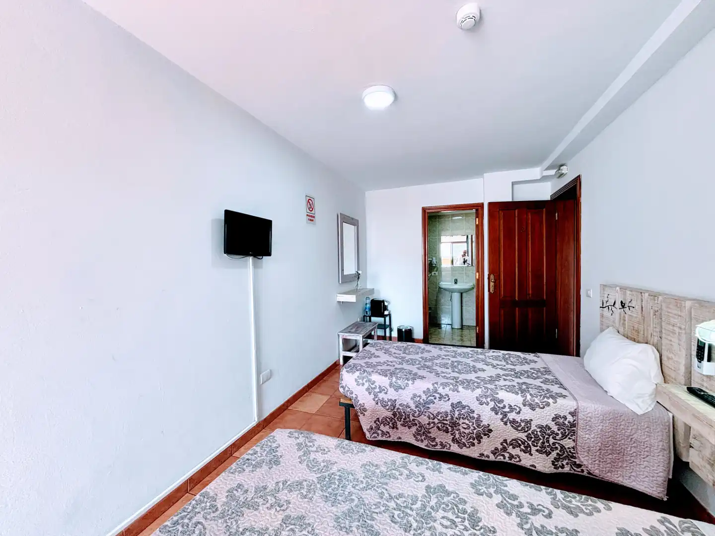 Bedroom of Commercial properties for sale in Teror  with Air Conditioner, Heating and Furnished