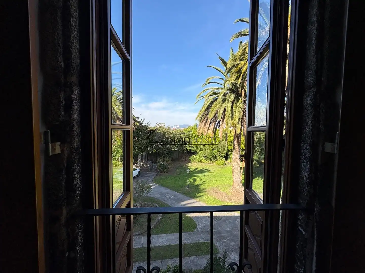 Jardí de Casa o xalet en venda en Pontevedra Capital  amb Jardí privat