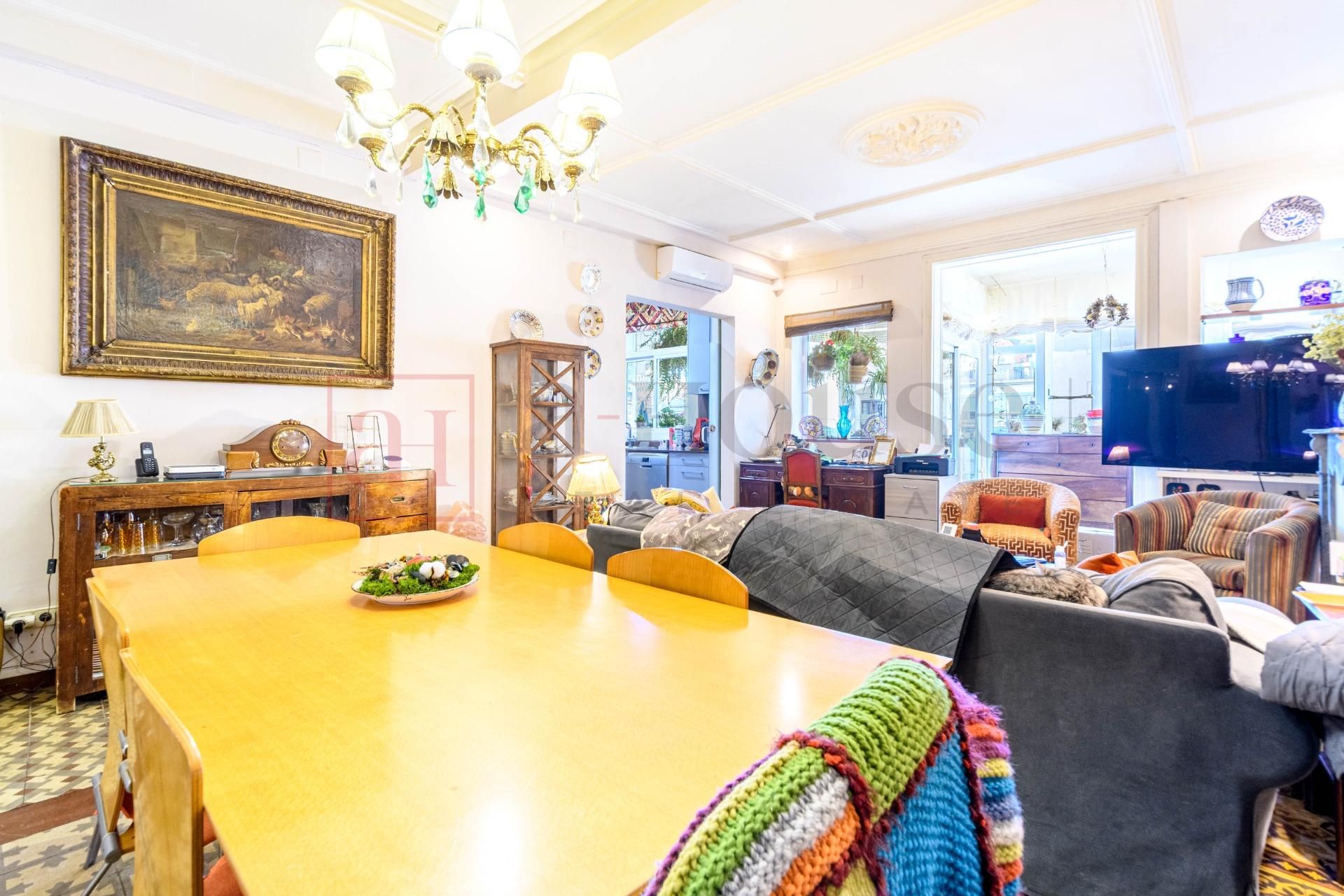 Dining room of Flat for sale in  Barcelona Capital  with Heating and Balcony