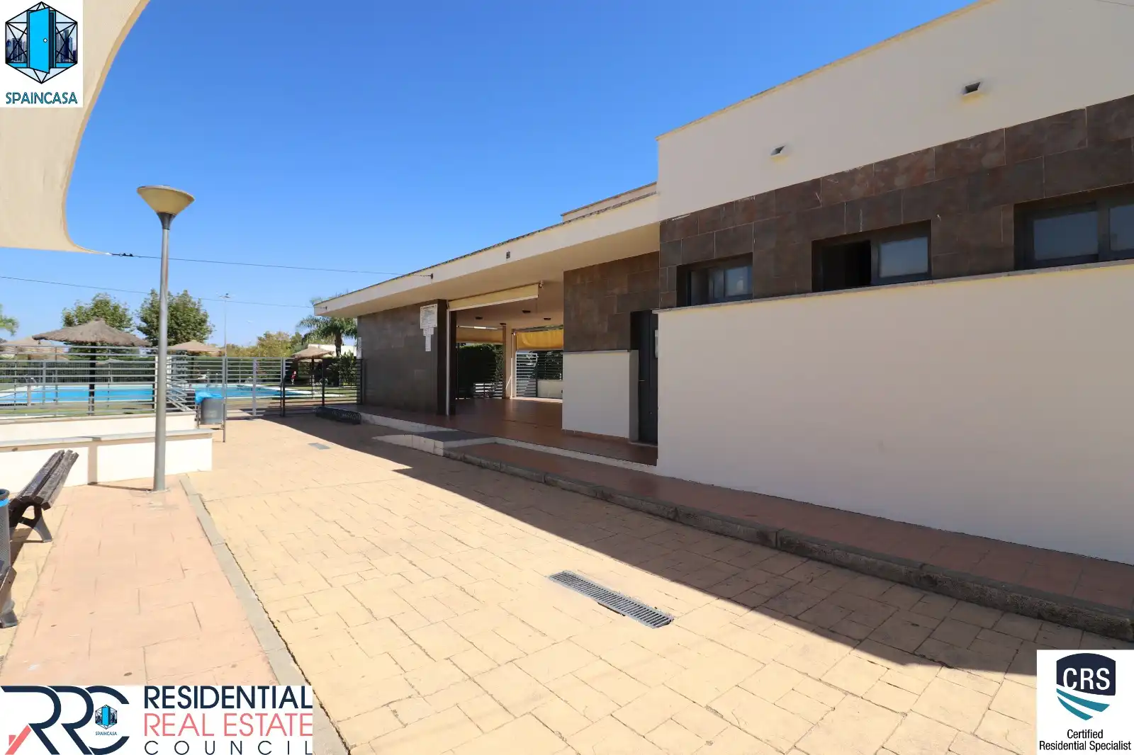 Casa aparellada amb terrassa en venda a Calle Victoria Kent 89, imagen 48