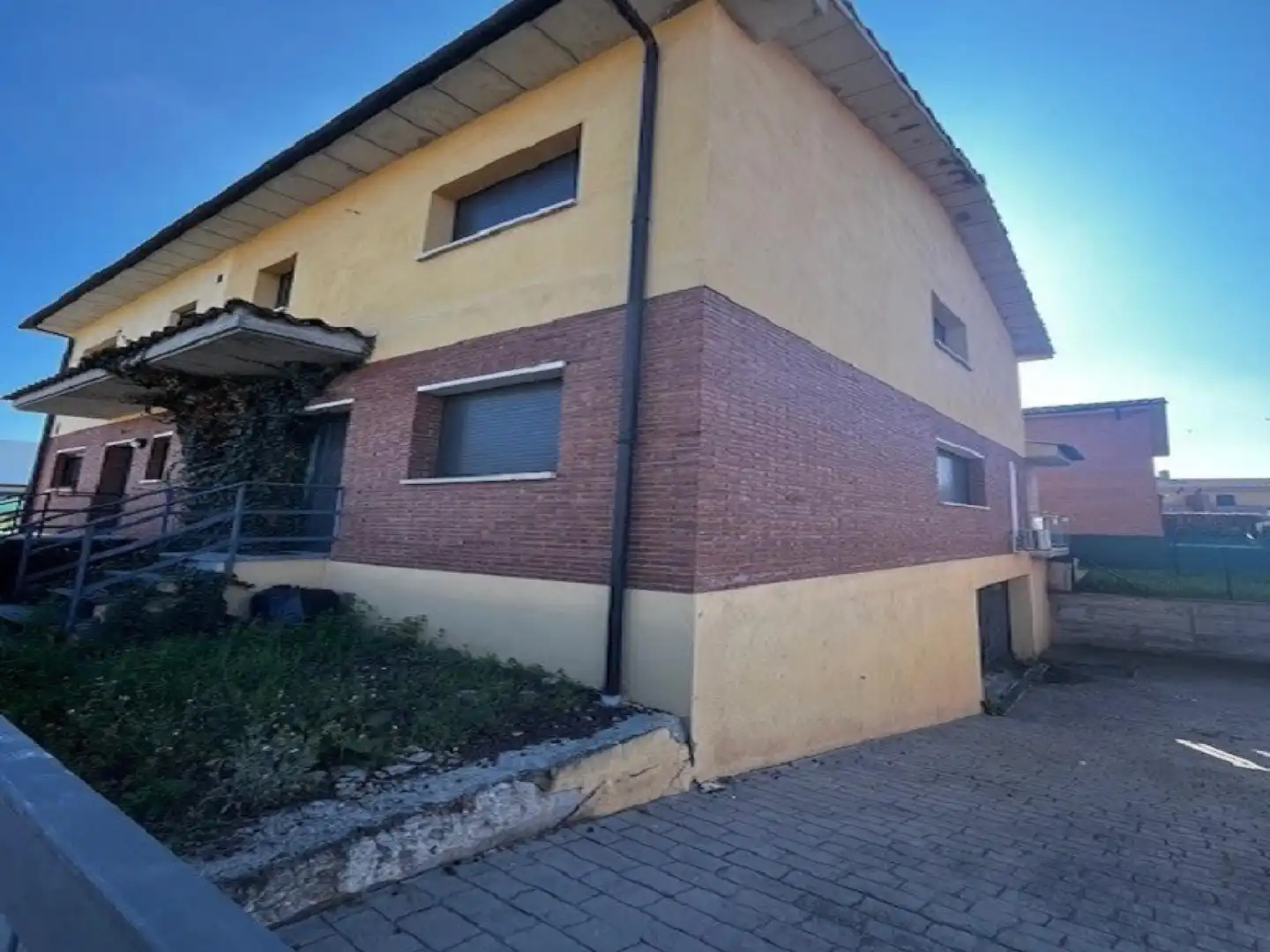 Semi-detached house with garden for sale in Roda de Ter, imagen 2