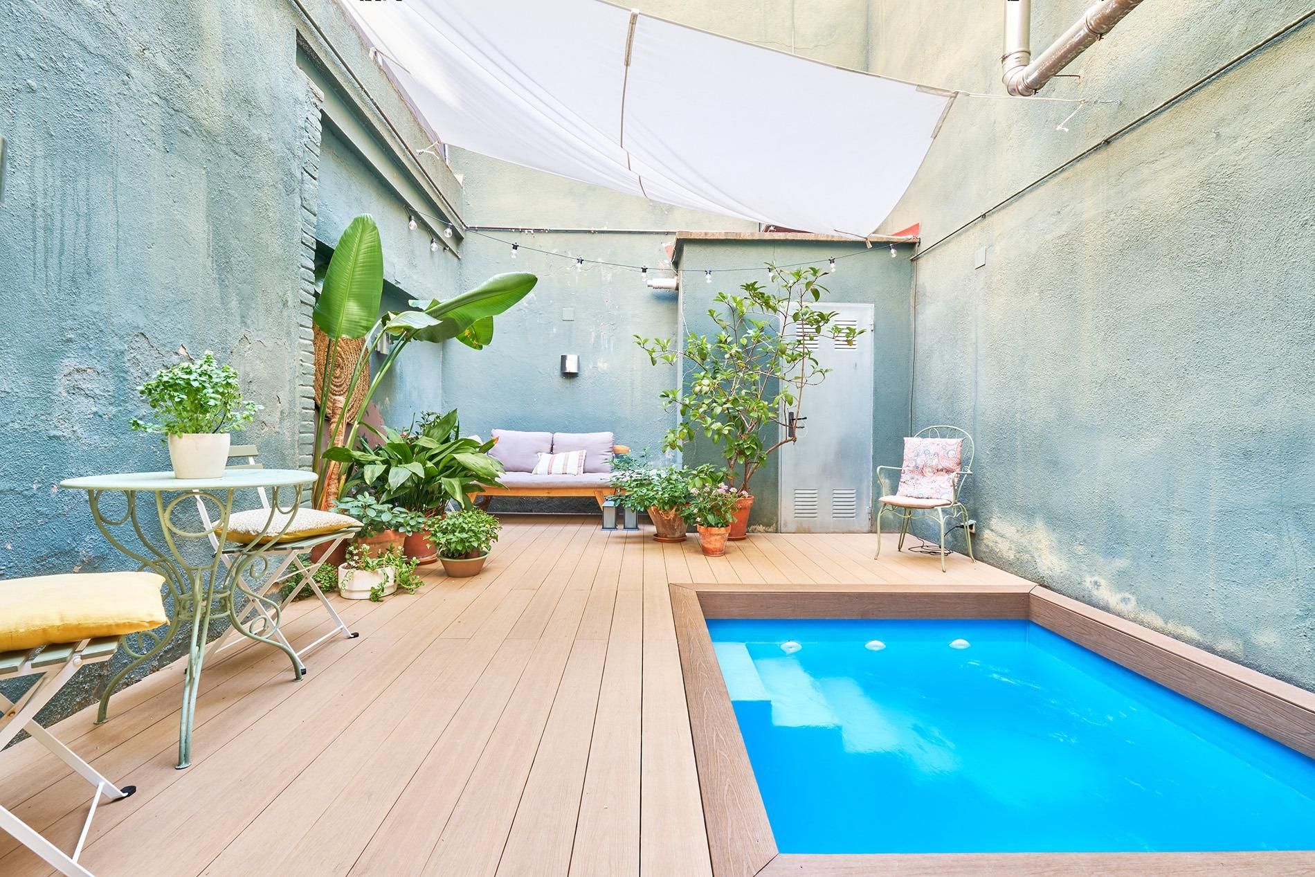 Piscina de Pis en venda en  Barcelona Capital amb Aire condicionat, Parquet i Traster