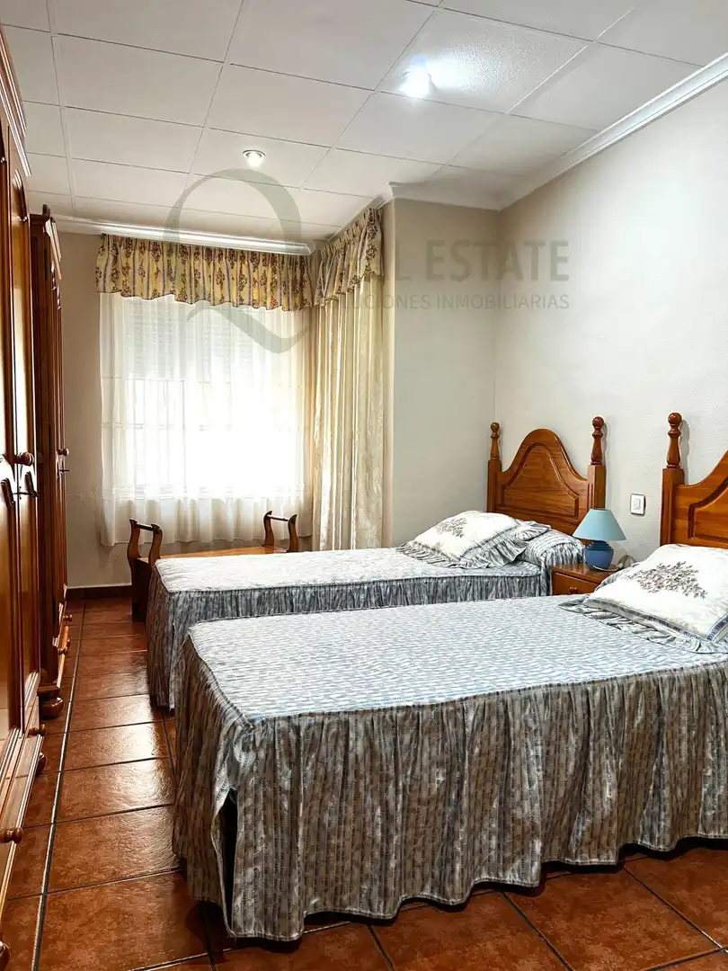 Bedroom of Houses for sale in Villena  with Heating, Private garden and Terrace