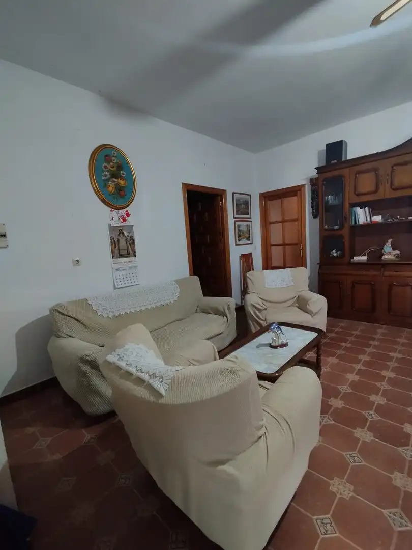 Sala de estar de Casa o chalet en venta en Valverde de Mérida con Trastero, Piscina y Amueblado