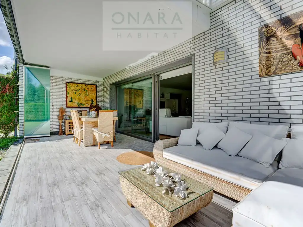 Terraza de Casa adosada en venta en Hondarribia con Jardín privado y Piscina comunitaria