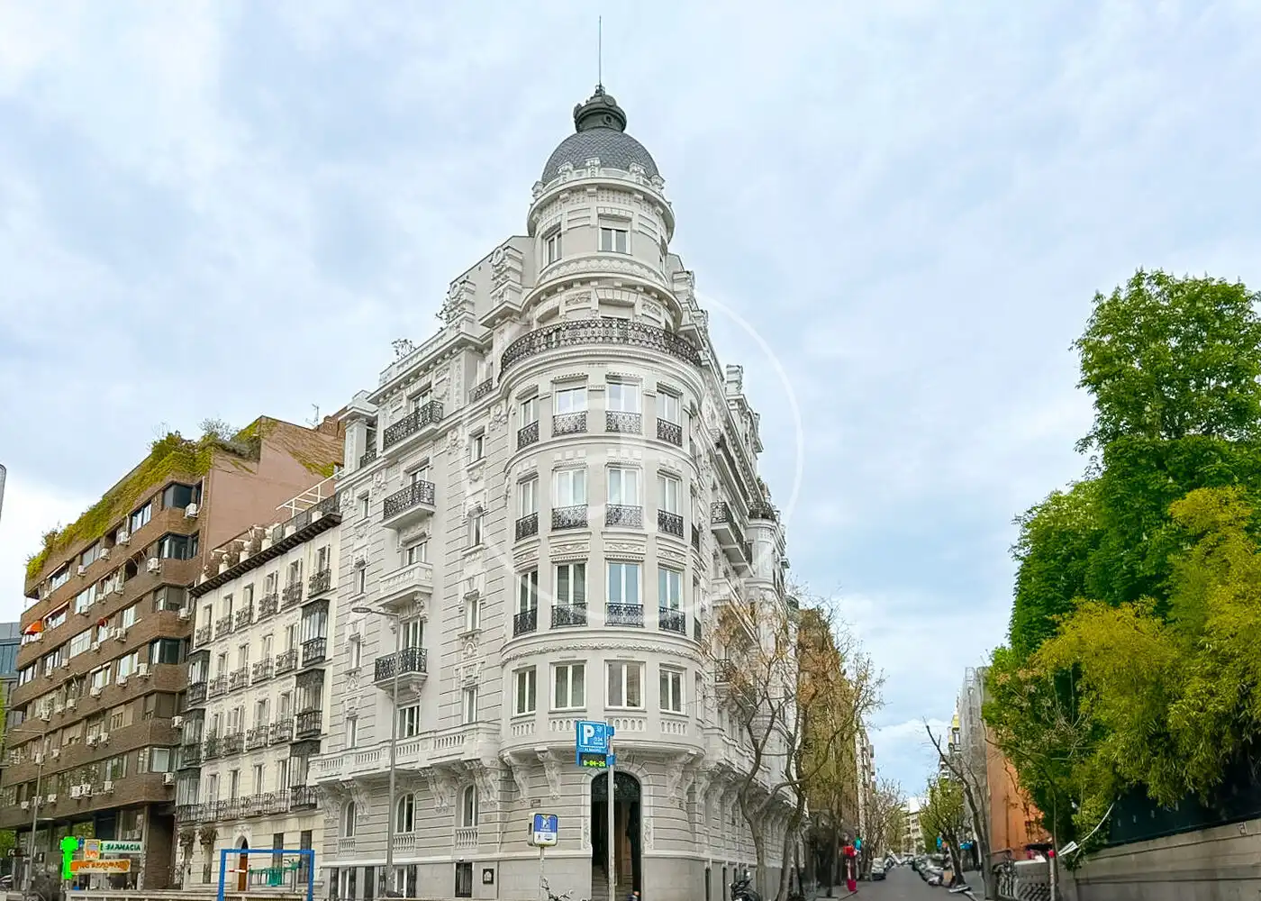 Vista exterior de Ático en venta en Madrid con Aire acondicionado, Calefacción y Terraza