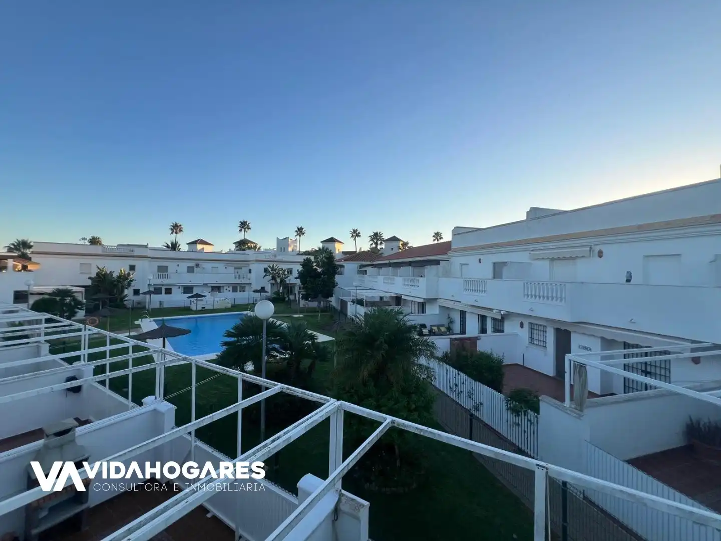 Dúplex amb piscina en venda a Costa Ballena - Largo Norte, imagen 2