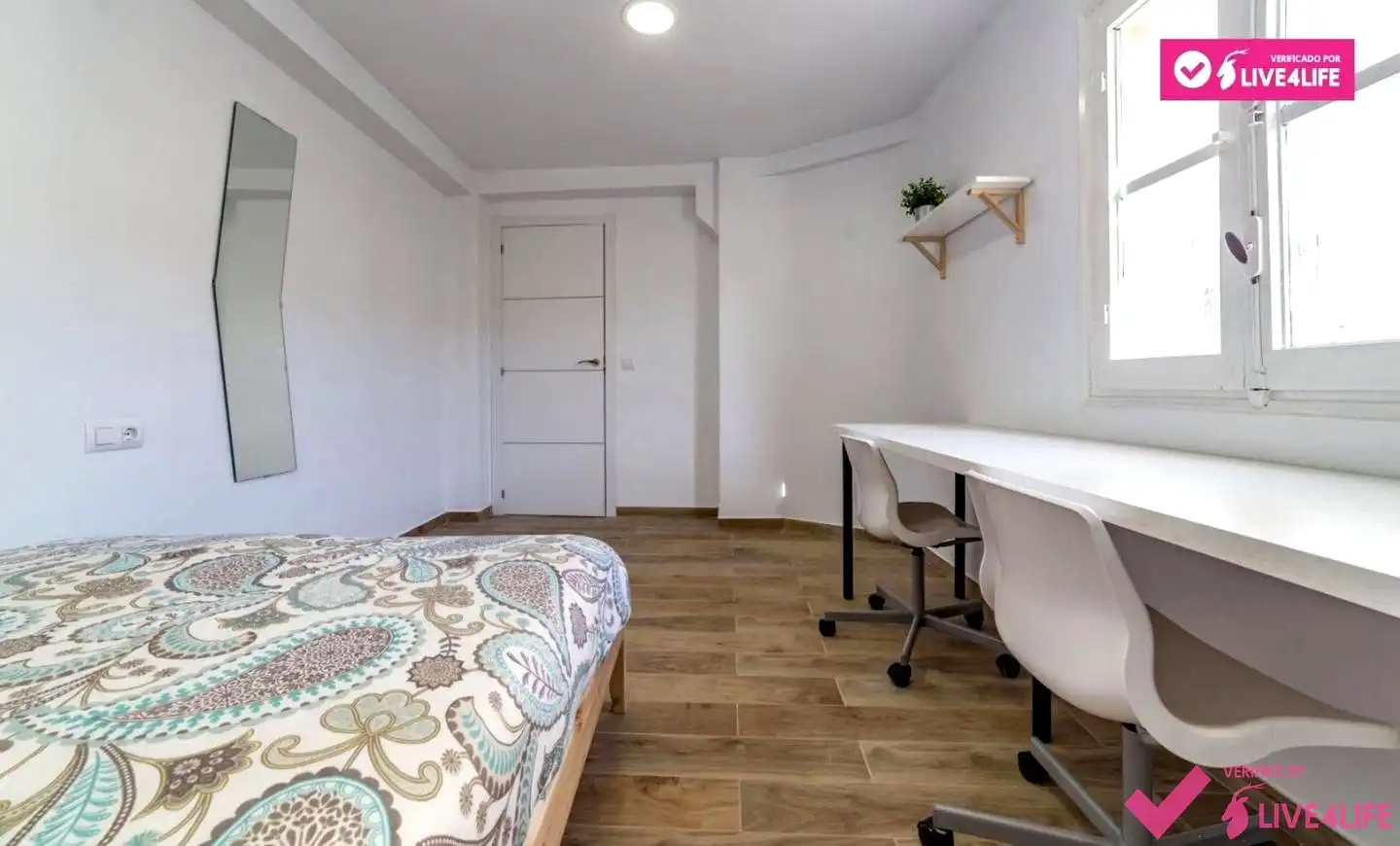 Bedroom of Flat for rent in Valencia  with Furnished