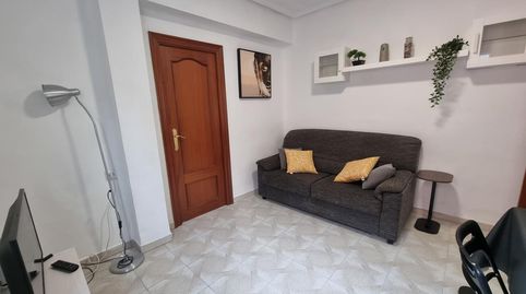 Foto 3 de Piso de alquiler en Del Periodista Gil Sumbiela, Barrio de Benicalap, Valencia Capital
