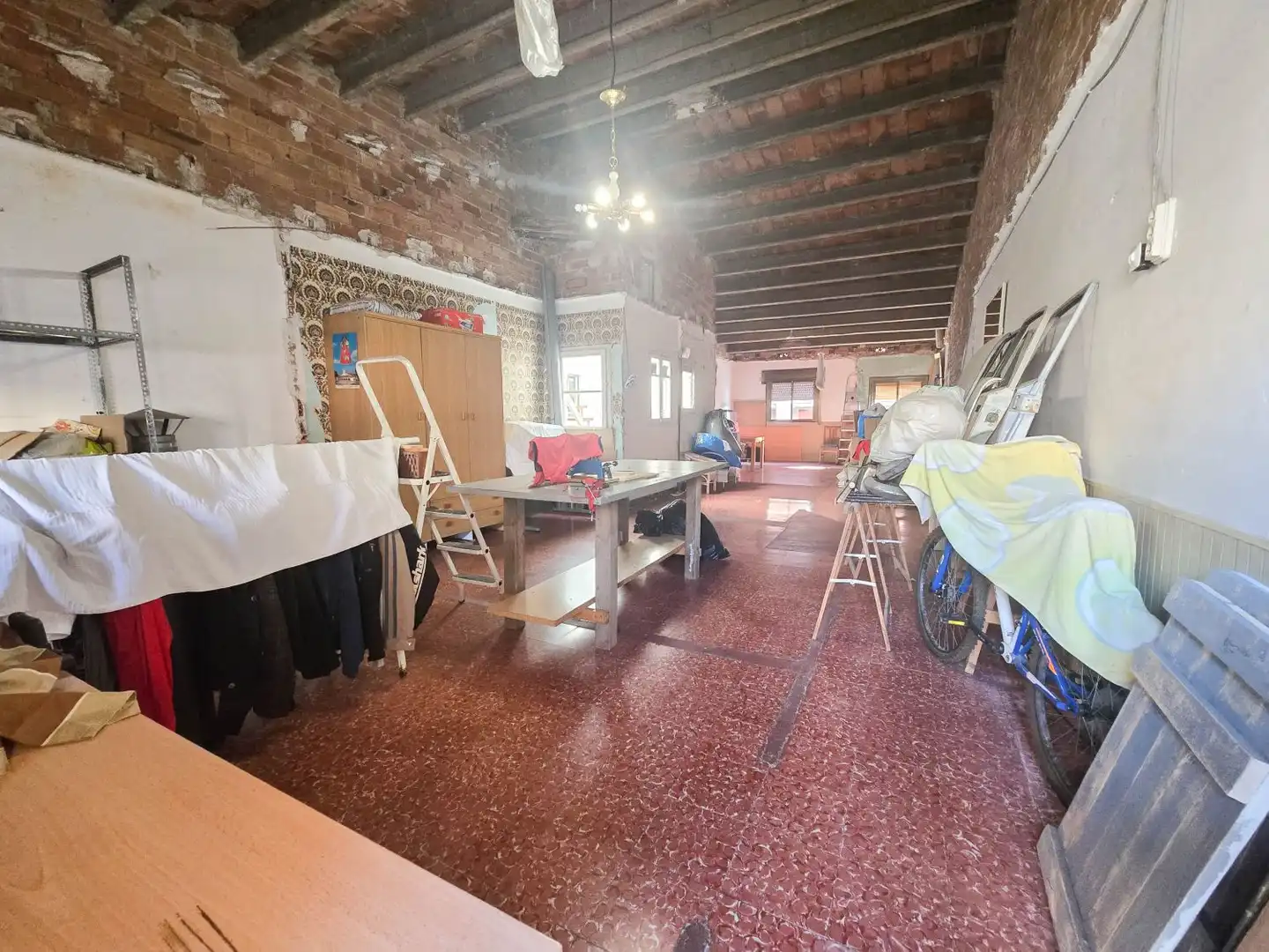 Casa adosada en venta en Ripollet con Calefacción, Trastero y Horno