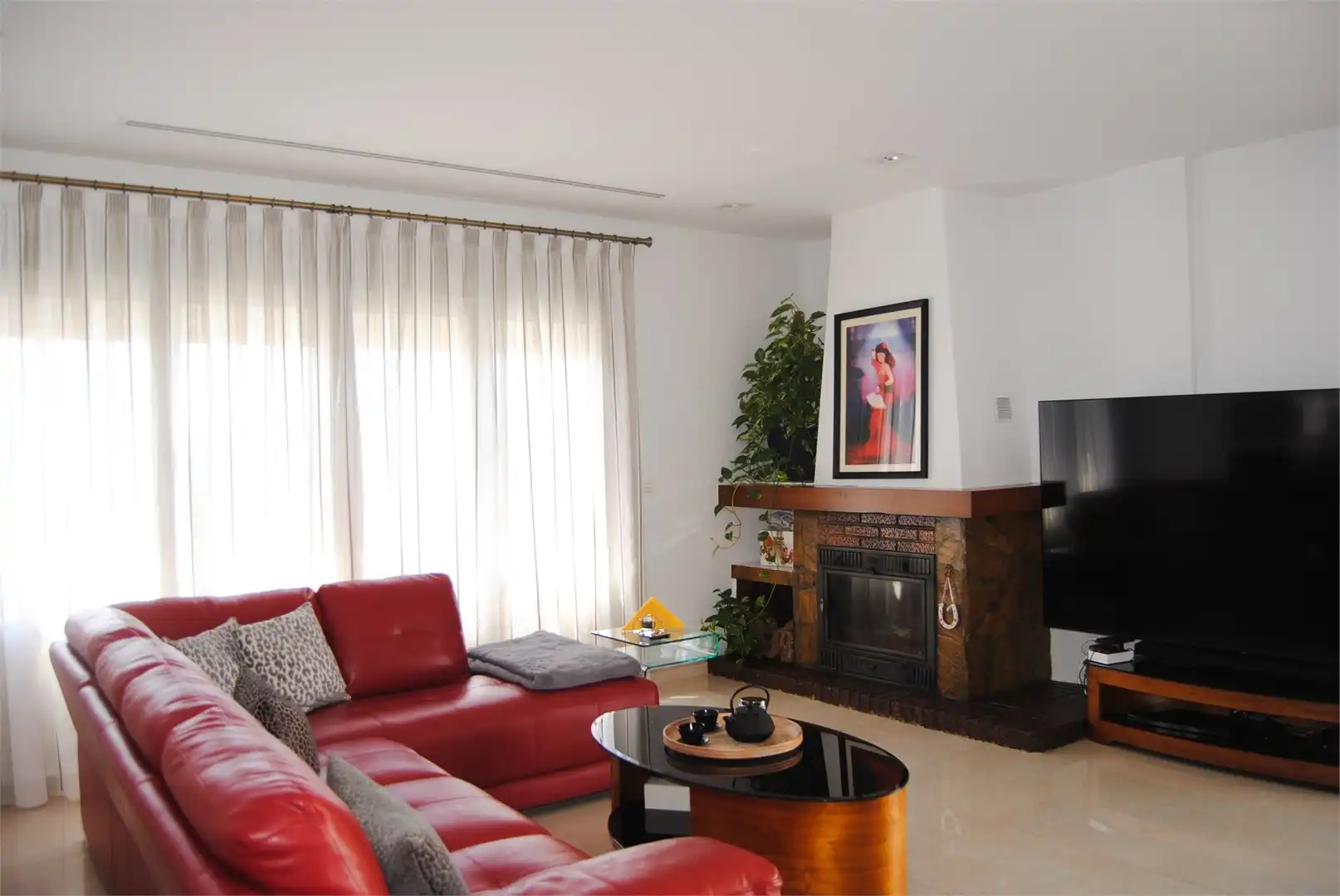 Sala de estar de Casa o chalet en venta en Vélez-Málaga con Aire acondicionado, Jardín privado y Terraza
