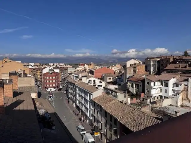 Vista exterior de Piso en venta en Huesca con Aire acondicionado, Calefacción y Parquet