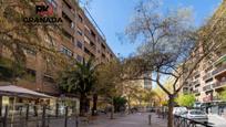 Exterior view of Flat for sale in  Granada Capital  with Terrace and Balcony