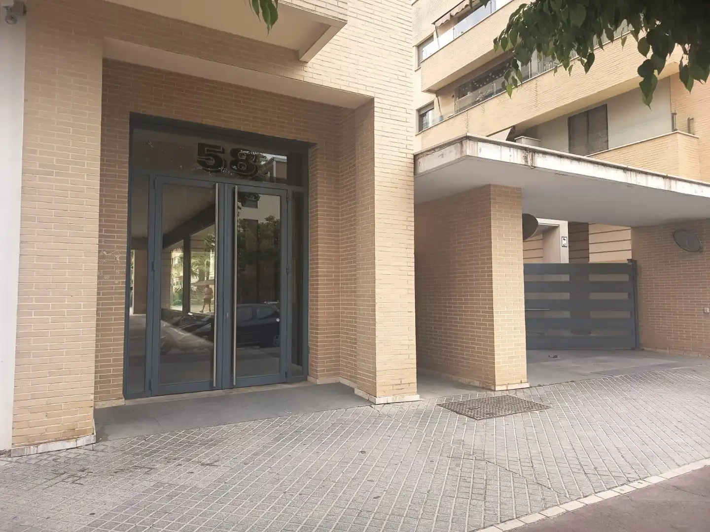 Vista exterior de Pis de lloguer en  Córdoba Capital amb Aire condicionat, Terrassa i Traster