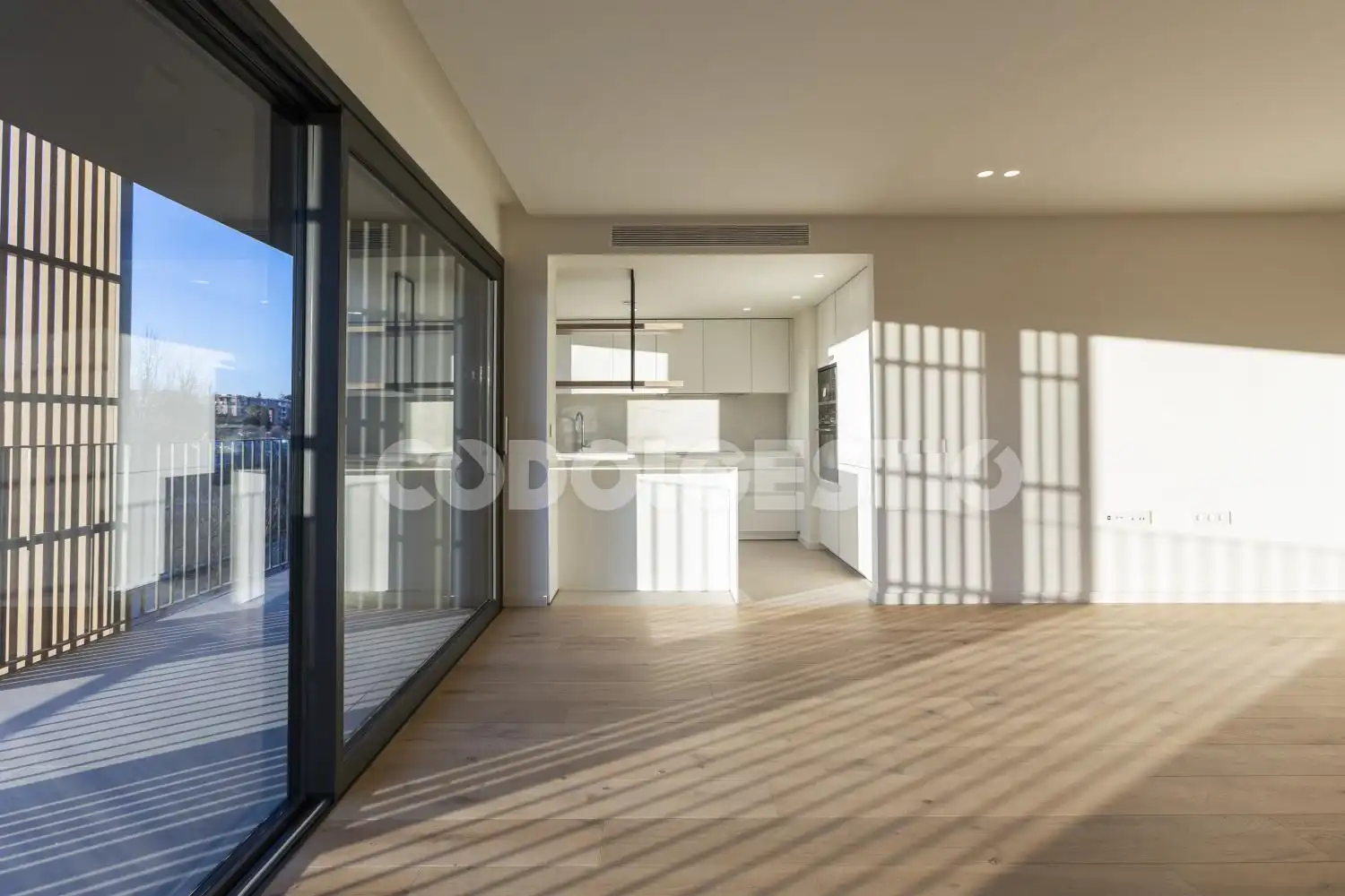 Flat for rent in Mossèn Gudiol, 9, Centre