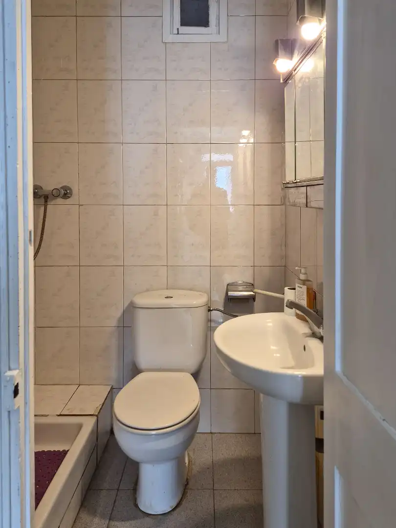Badezimmer von Wohnung zum Verkauf in Ripoll mit Privatgarten und Abstellraum