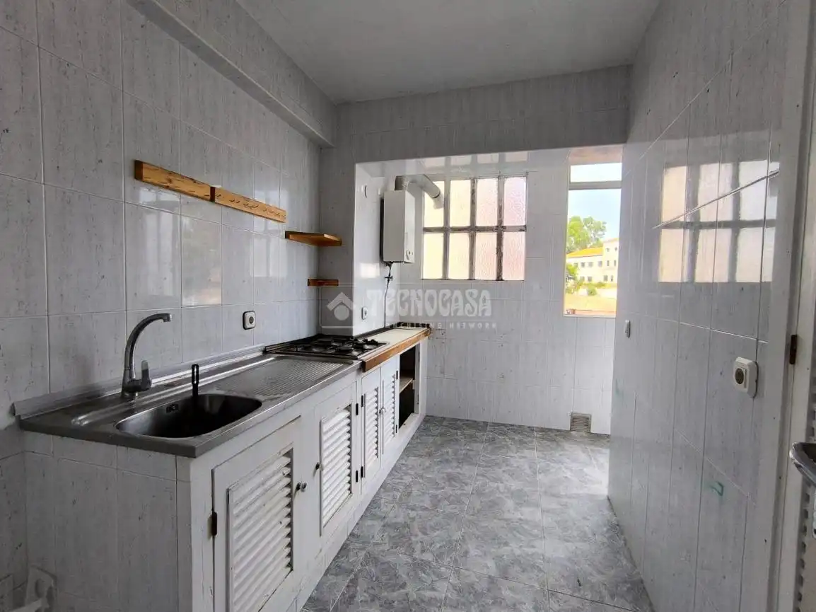 Cocina de Piso en venta en Huelva con Balcón