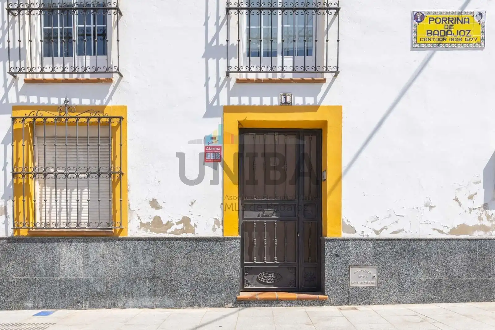 Vista exterior de Casa o xalet en venda en Badajoz amb Aire condicionat i Traster