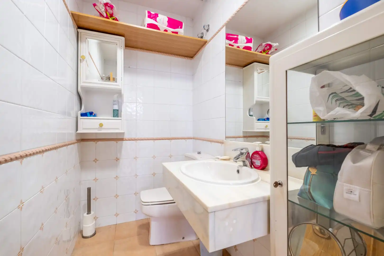Bathroom of Detached homes for sale in Zaragoza  with Air Conditioner, Heating and Community pool