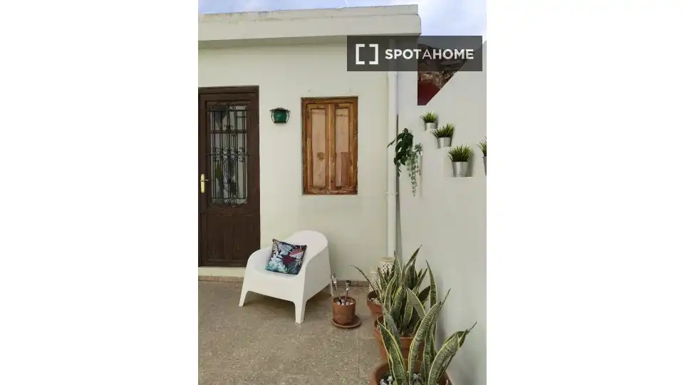 Exterior view of Flat for rent in Almussafes  with Air Conditioner, Heating and Furnished