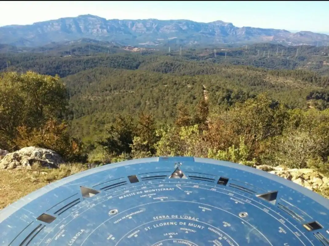 Vista exterior de Casa o xalet en venda en Caldes de Montbui amb Aire condicionat, Calefacció i Jardí privat