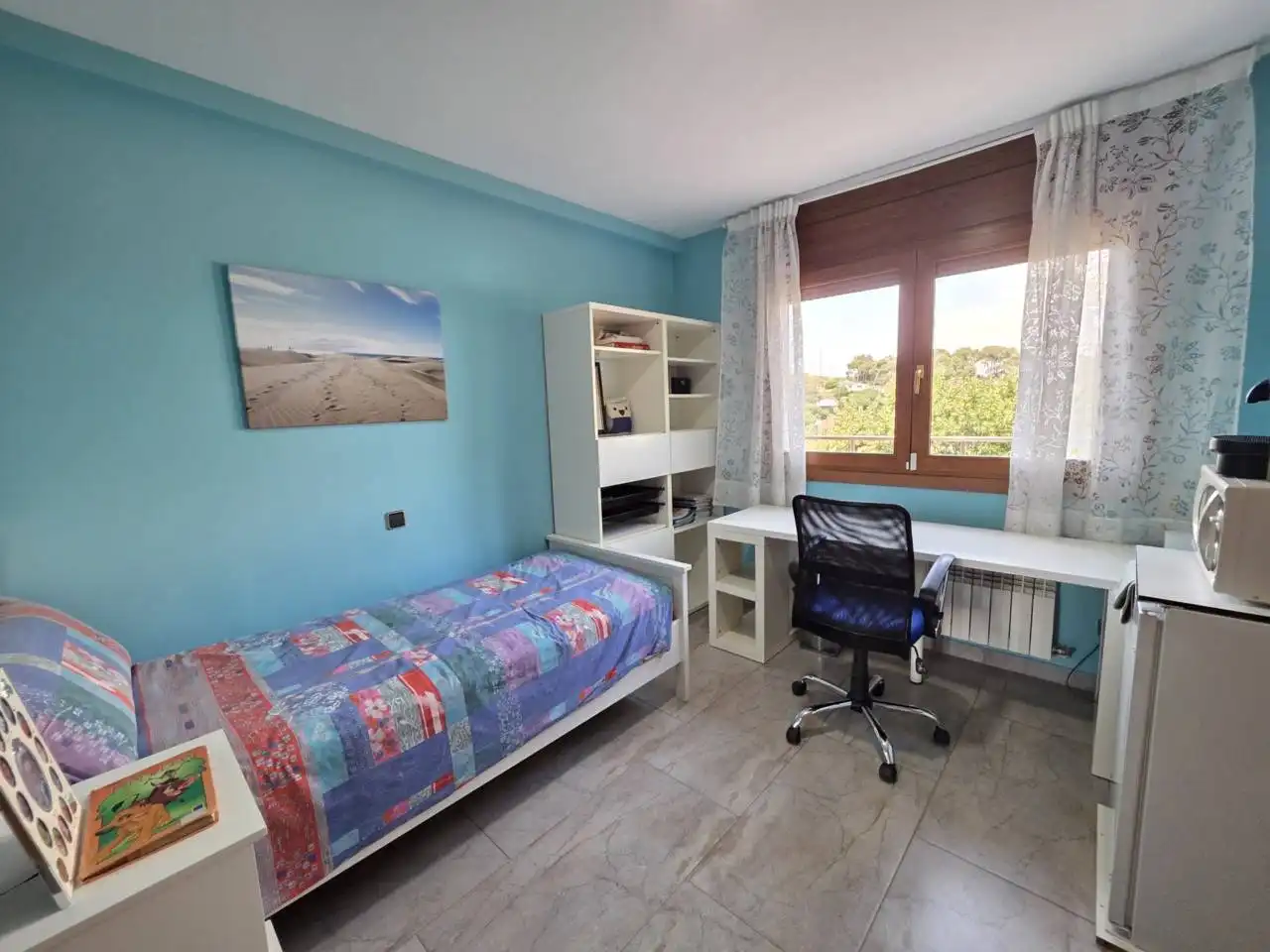 Dormitori de Casa o xalet en venda en Montcada i Reixac amb Aire condicionat, Calefacció i Jardí privat