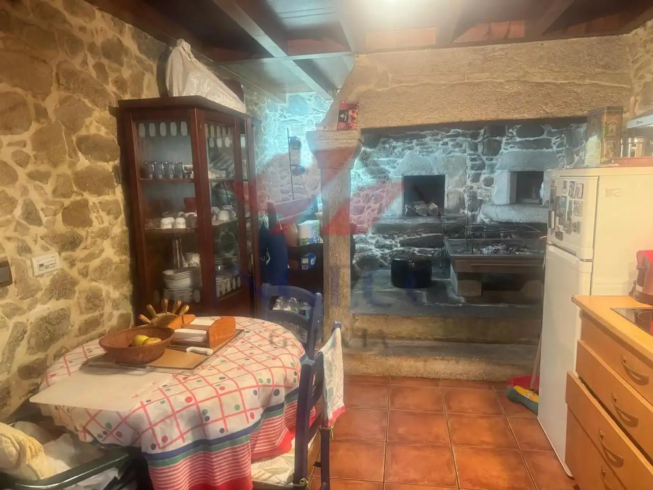 Casa rústica amb terrassa en venda a Leduzo, imagen 41