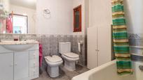 Bathroom of Flat for sale in Pedreguer  with Air Conditioner, Heating and Terrace