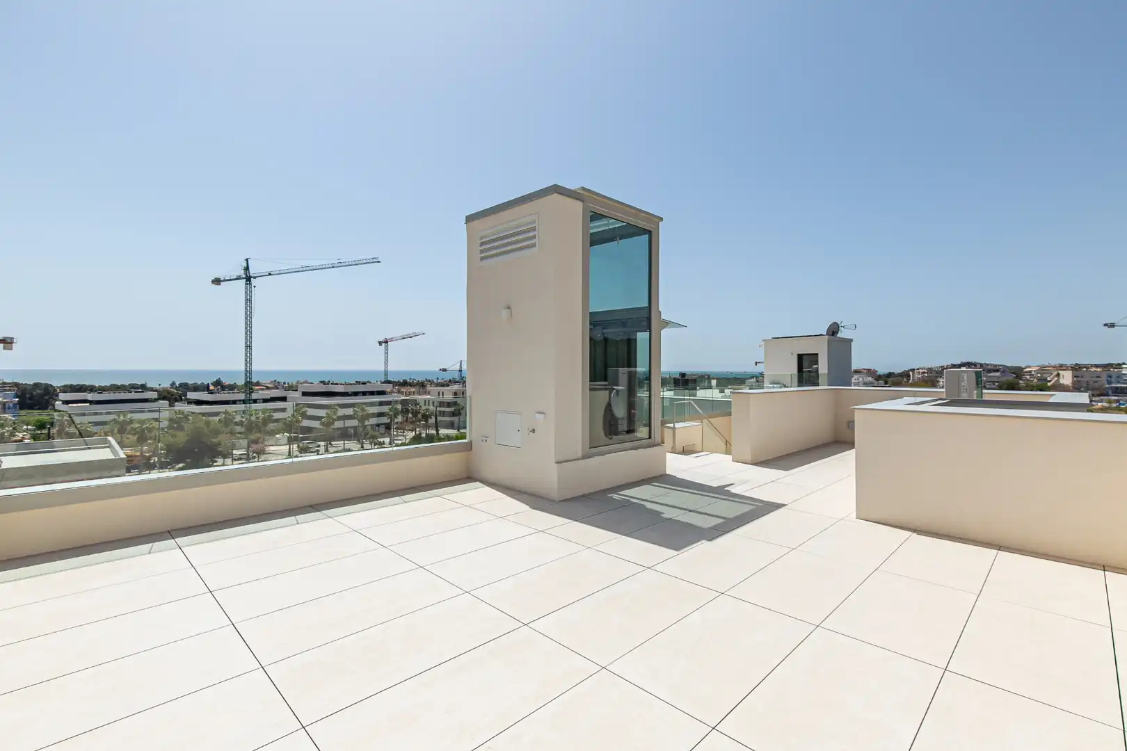 Terrasse von Haus oder Chalet zum Verkauf in Sitges mit Klimaanlage, Heizung und Privatgarten