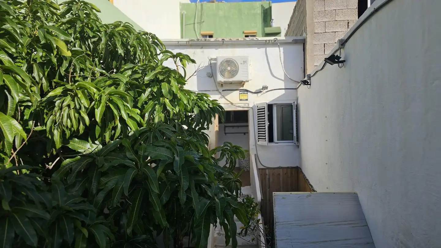 Vista exterior de Casa o xalet en venda en Santa Lucía de Tirajana amb Jardí privat, Terrassa i Piscina