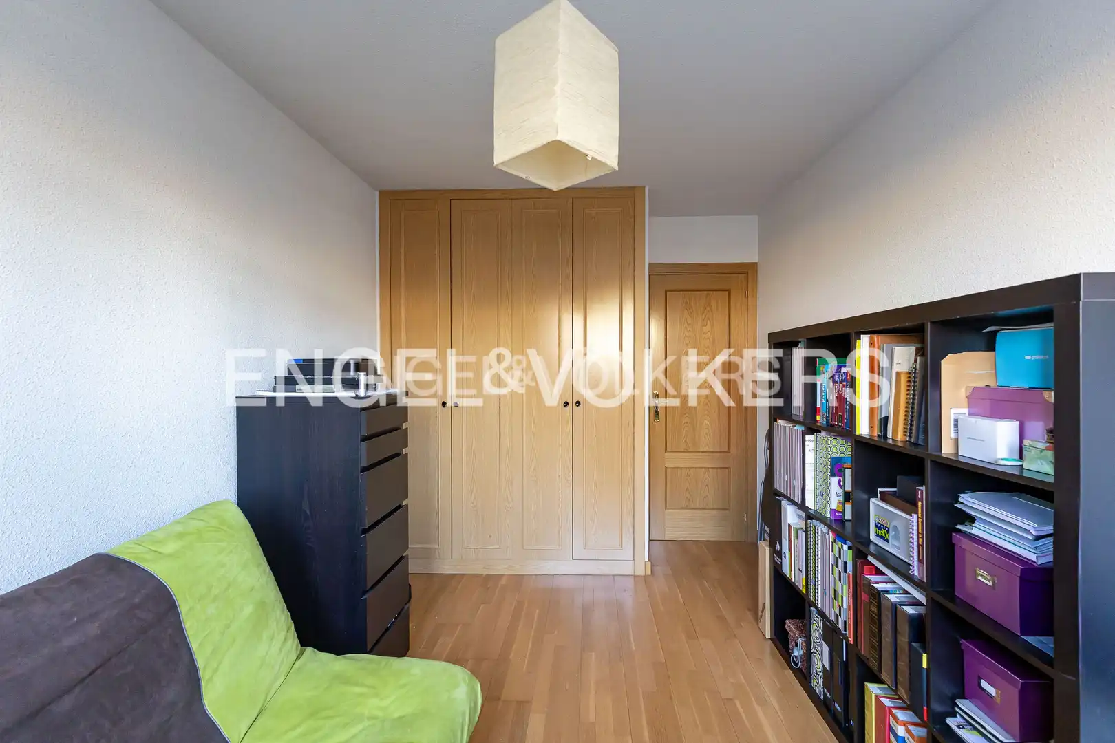 Habitación de Apartamento en venta en Paracuellos de Jarama con Calefacción, Jardín privado y Terraza