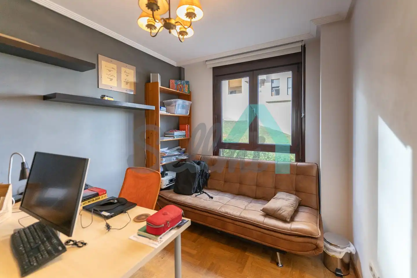 Piso en venta en Oviedo  con Calefacción, Parquet y Trastero