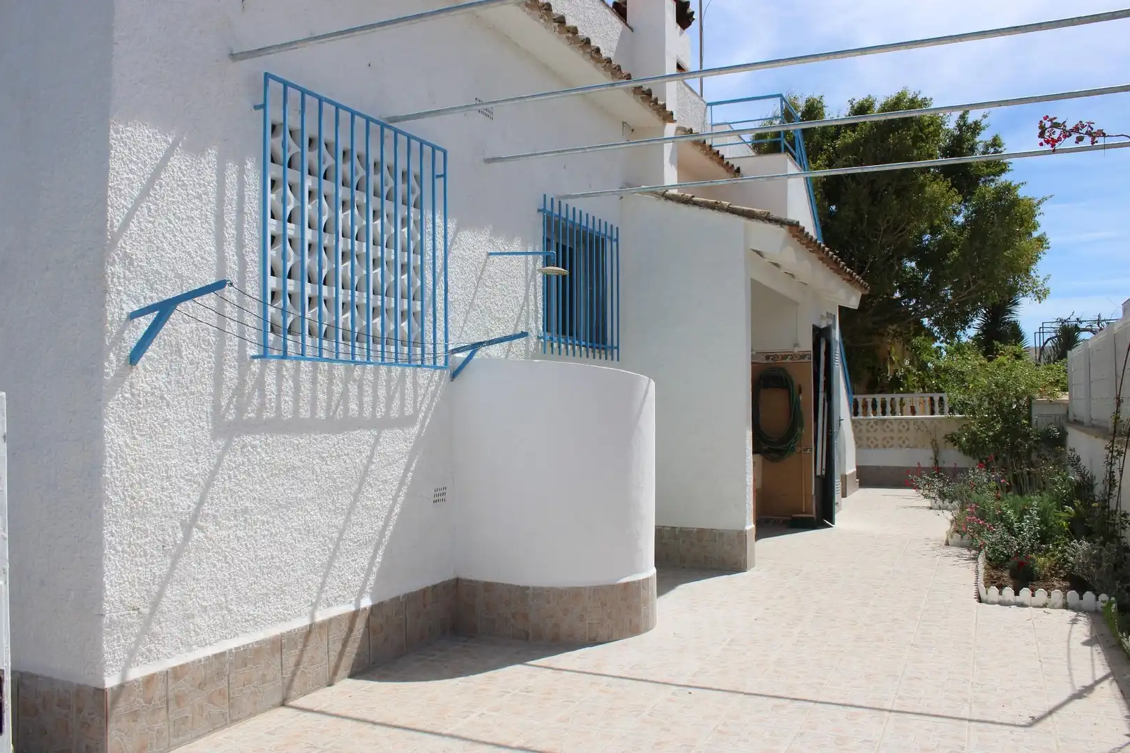 Exterior view of Houses for rent in Oliva  with Air Conditioner, Heating and Private garden