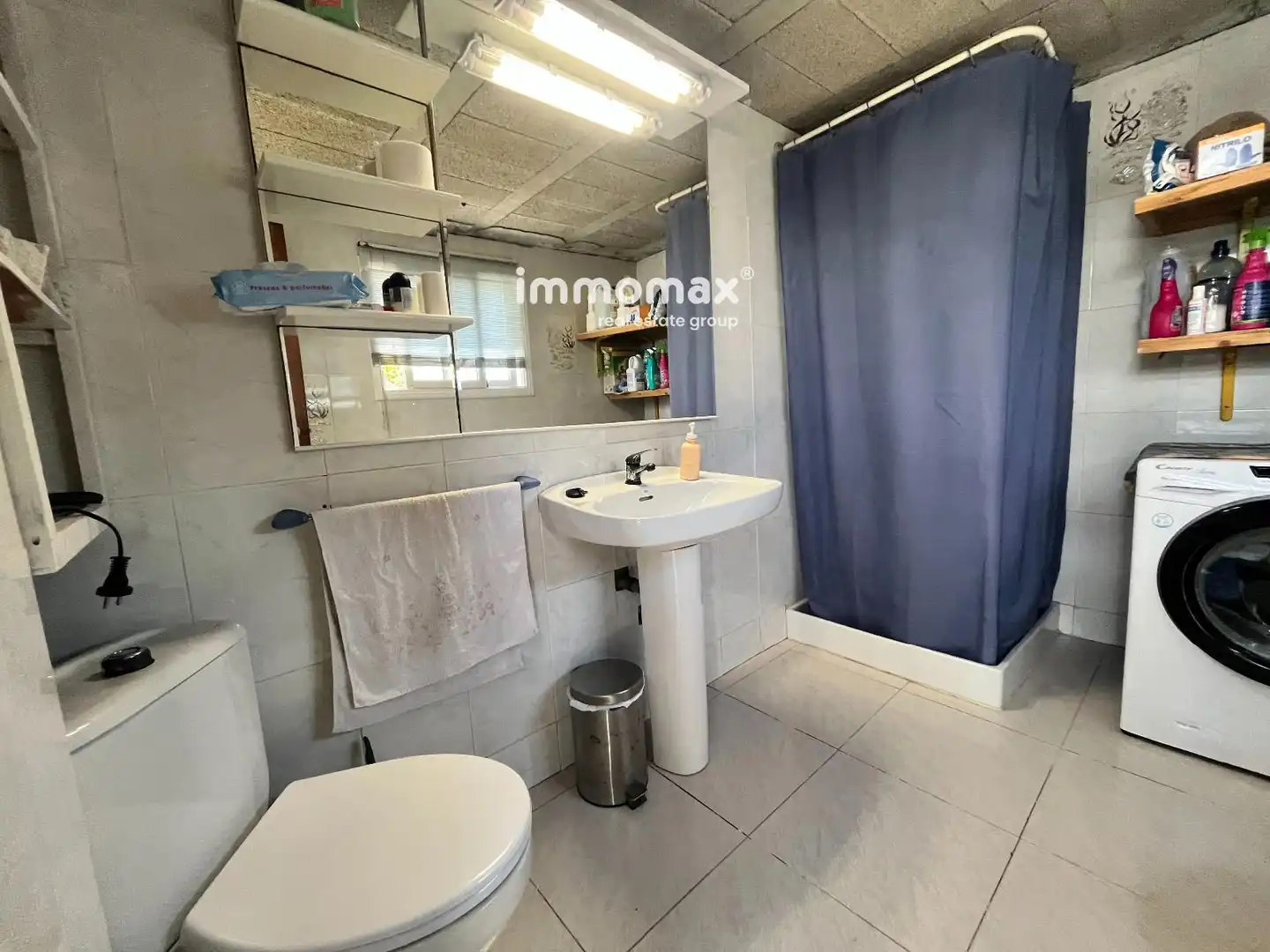 Bany de Casa o xalet en venda en Vilanova i la Geltrú amb Aire condicionat, Calefacció i Jardí privat