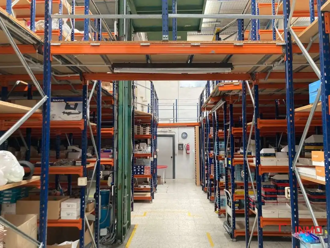 Nau industrial de lloguer en Vitoria - Gasteiz