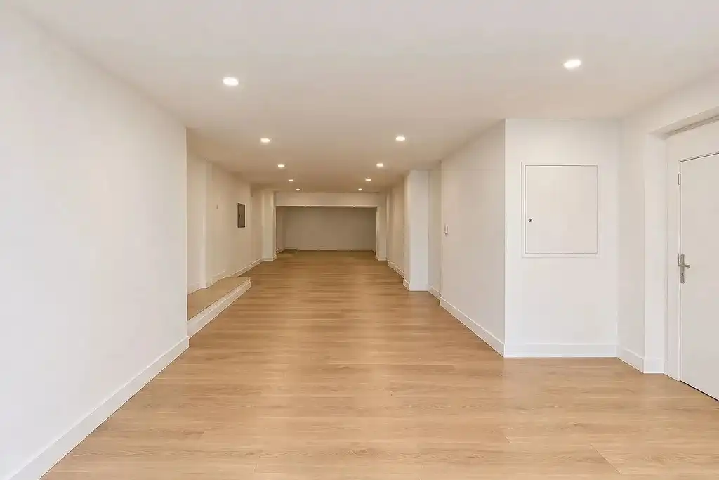Local comercial en venta en Carrer de Llorens i Barba 45, imagen 7