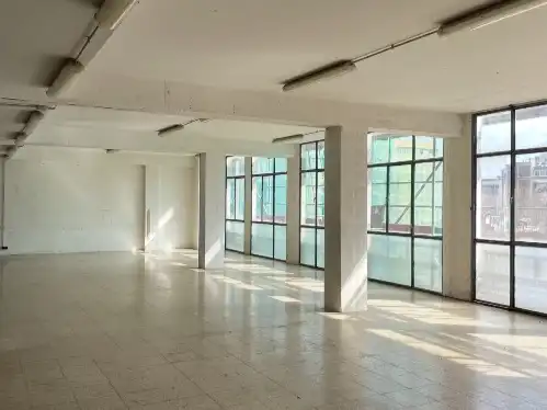 Büro zum Verkauf in Sant Martí
