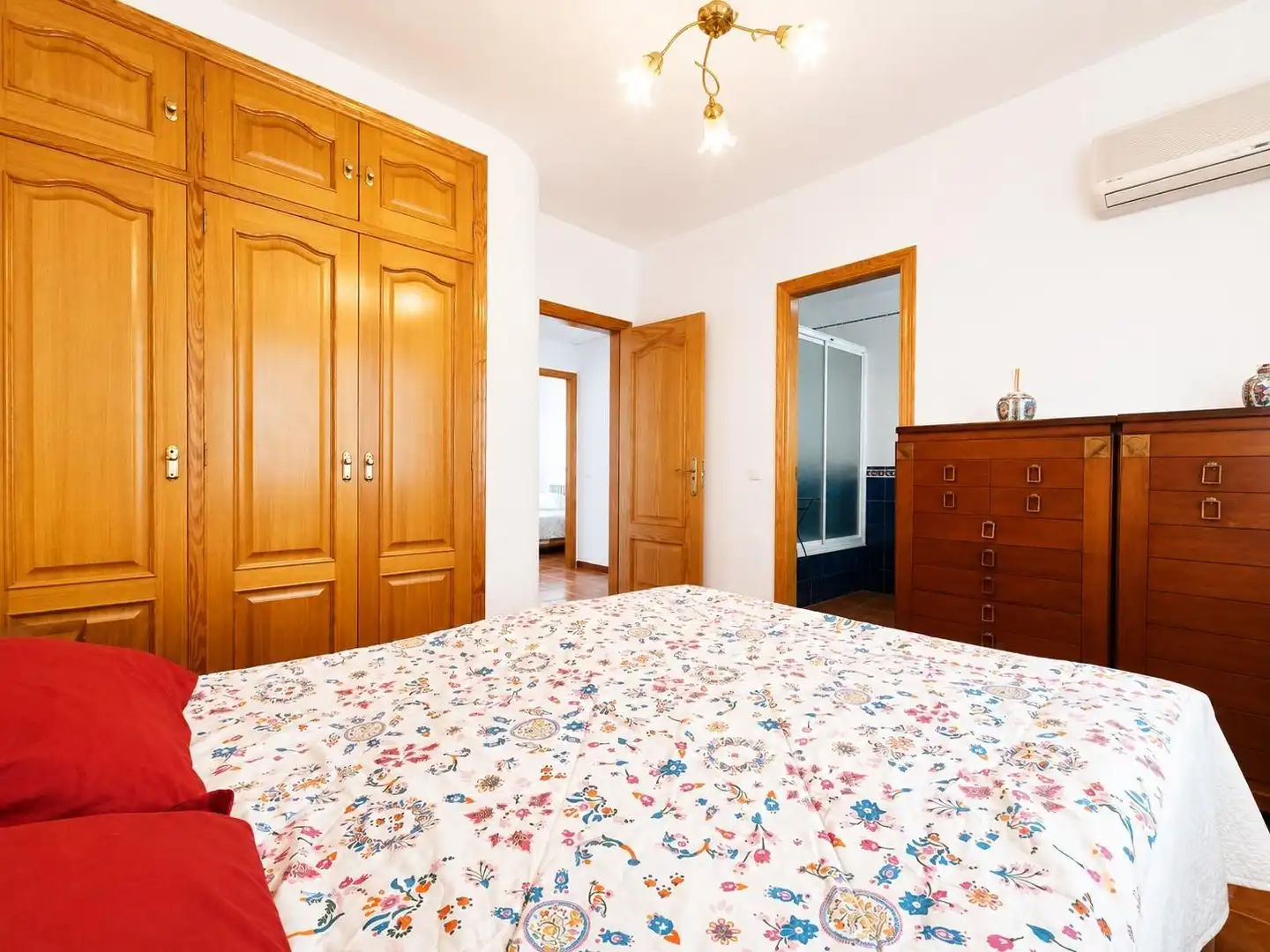 Dormitori de Casa o xalet en venda en Oropesa del Mar / Orpesa amb Aire condicionat, Calefacció i Jardí privat