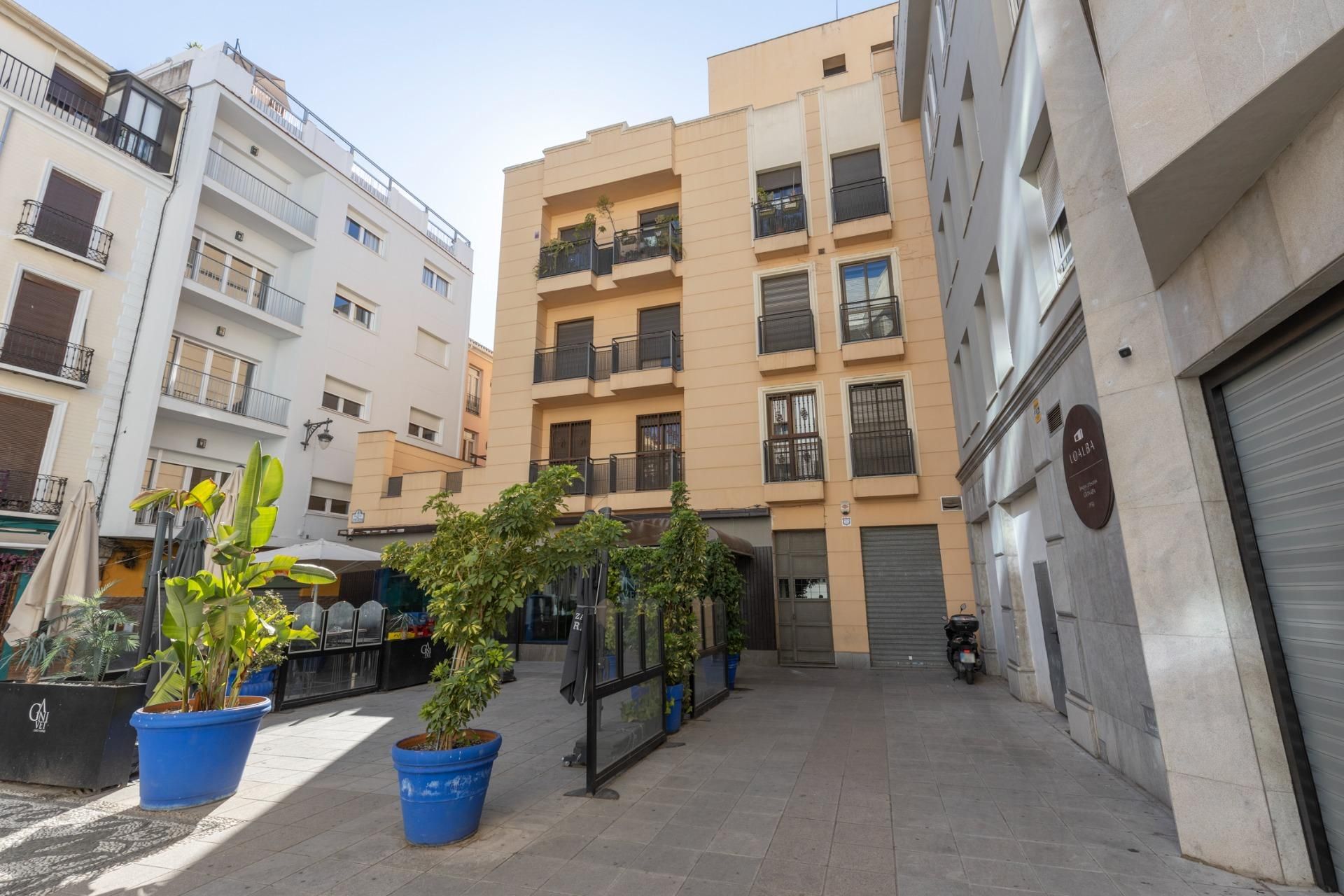 Vista exterior de Piso en venta en  Granada Capital