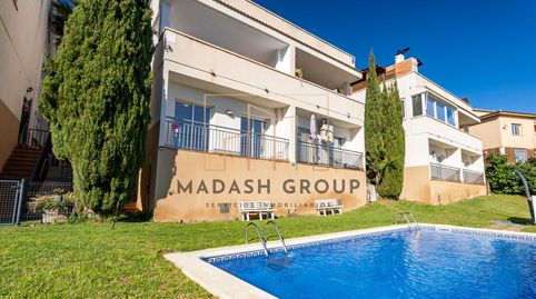 Casa adosada con vistas al mar y a la urbanización en Segur de Calafell