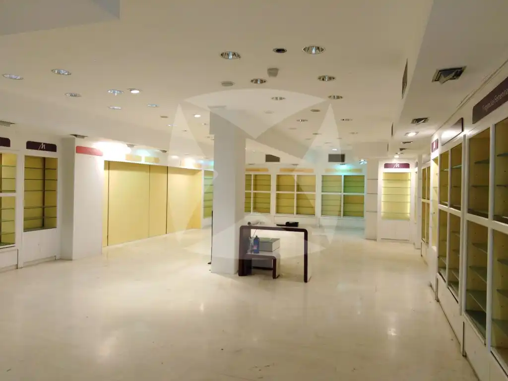 Local de lloguer a Avenida Miguel Ángel Celdrán Matute, Santa Marina