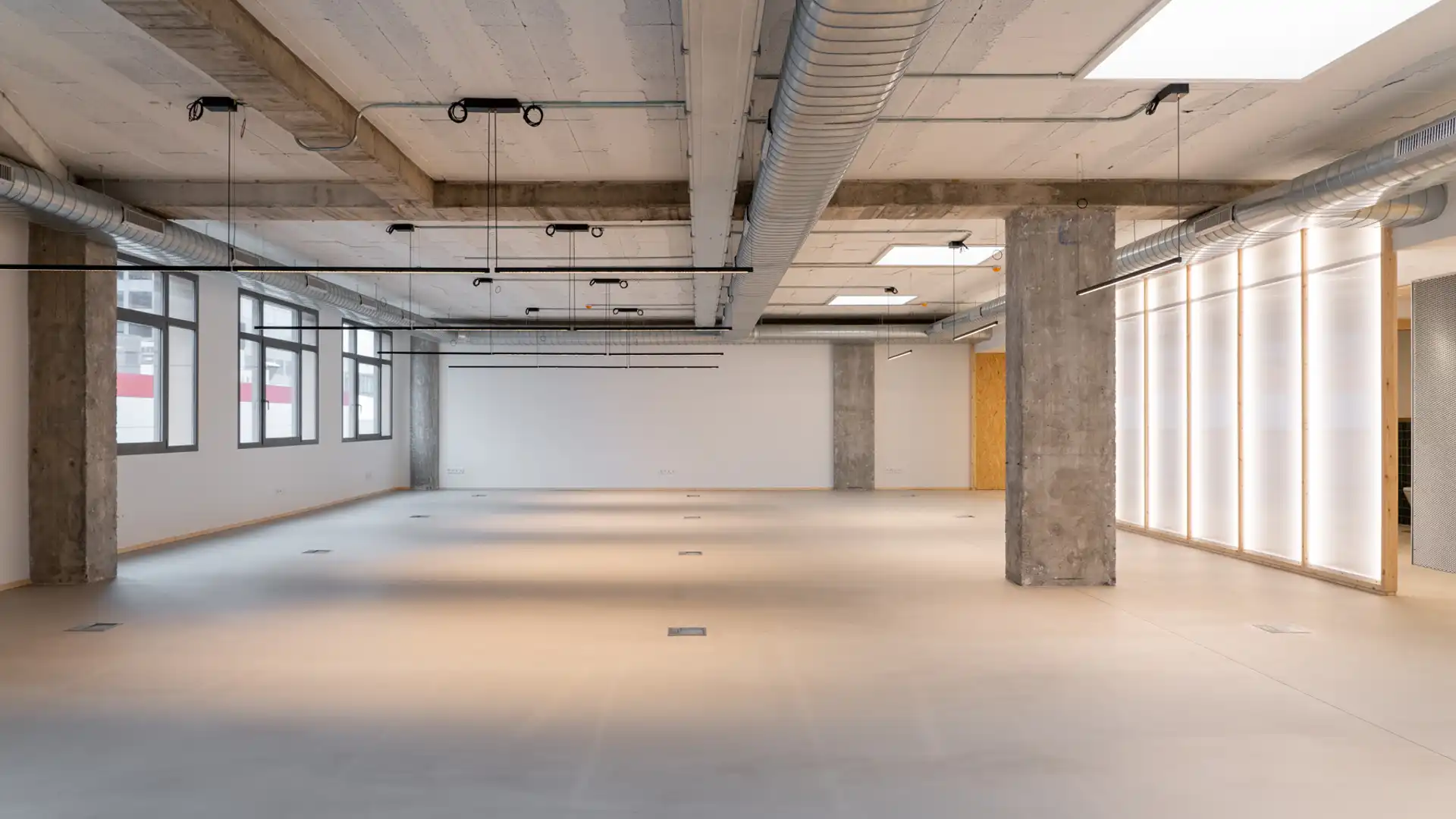 Oficina de lloguer en  Barcelona Capital amb Aire condicionat, Calefacció i Terrassa