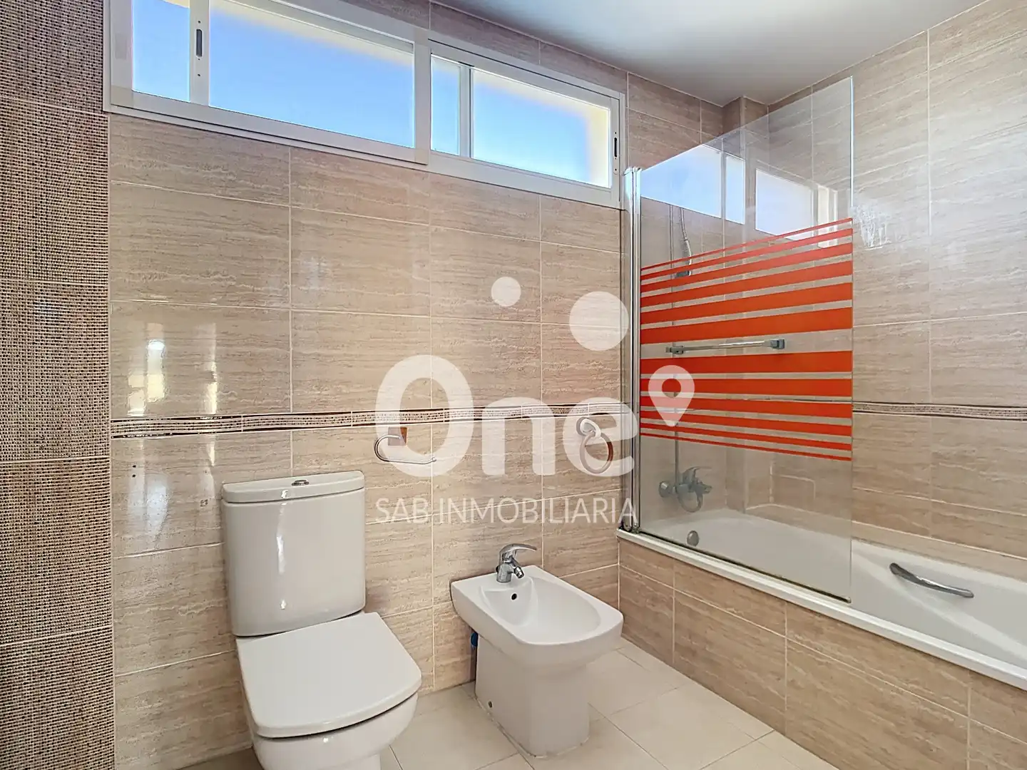 Bathroom of Detached homes for sale in San Antonio de Benagéber  with Air Conditioner, Heating and Terrace