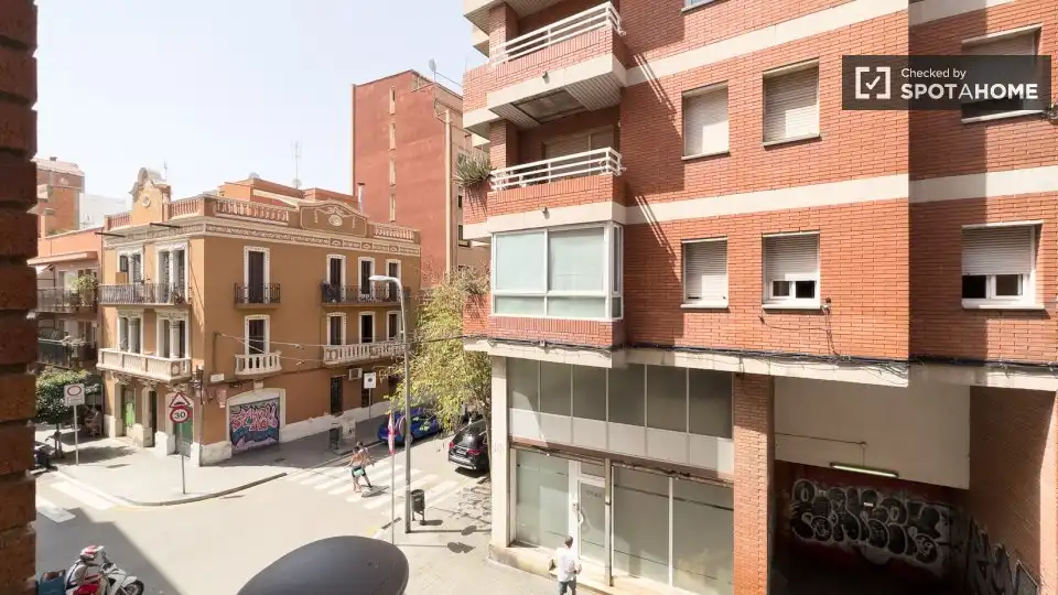 Vista exterior de Piso de alquiler en Barcelona con Aire acondicionado, Calefacción y Amueblado
