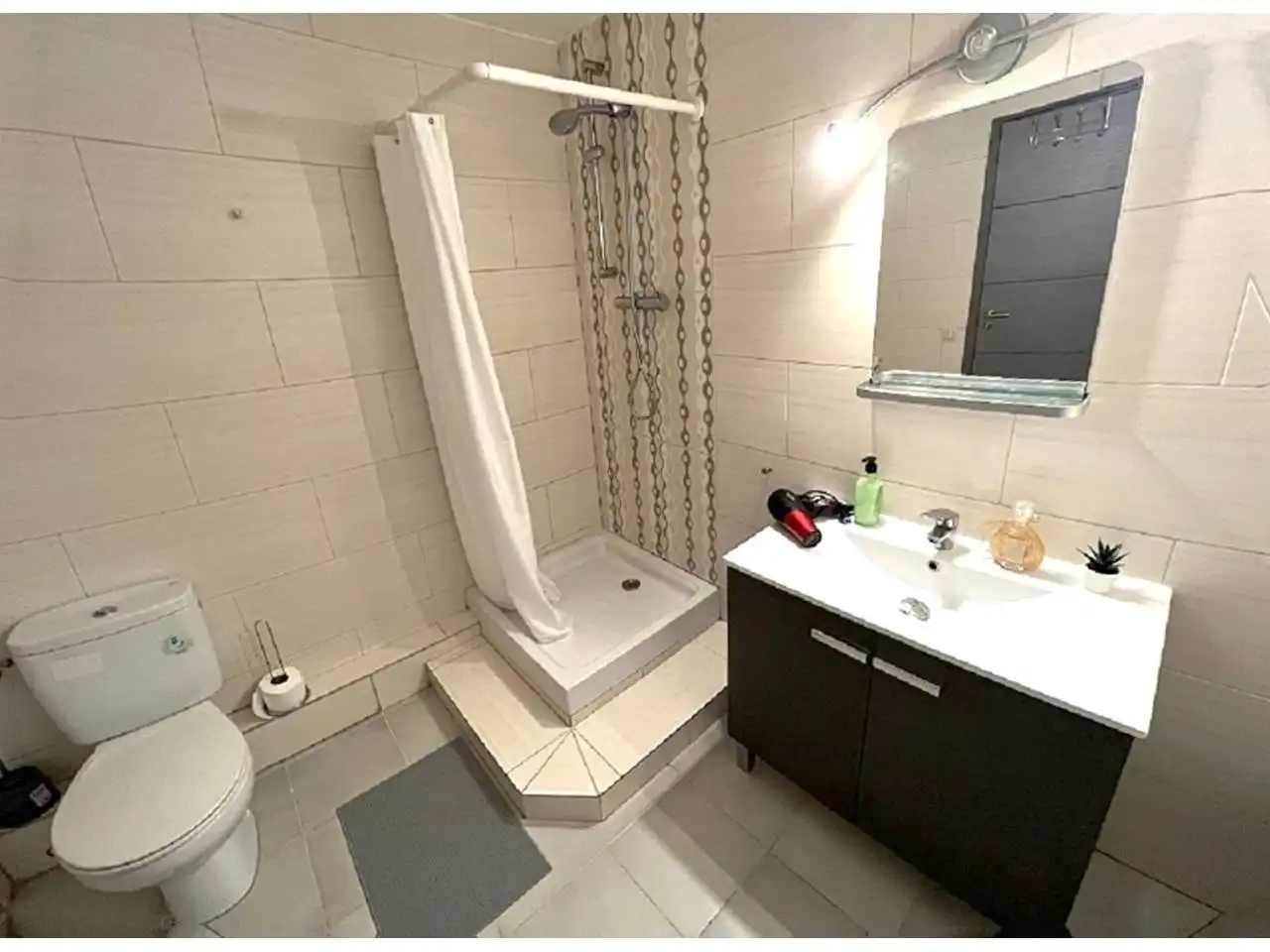 Baño de Piso en venta en Lloret de Mar con Amueblado y Piscina comunitaria