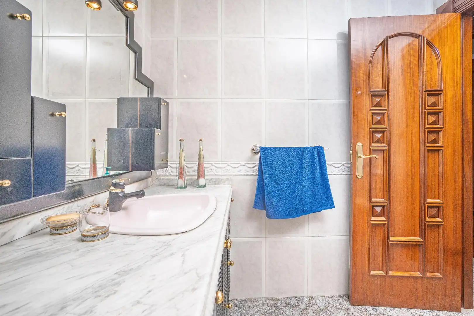 Bathroom of Flat for sale in Aspe  with Balcony