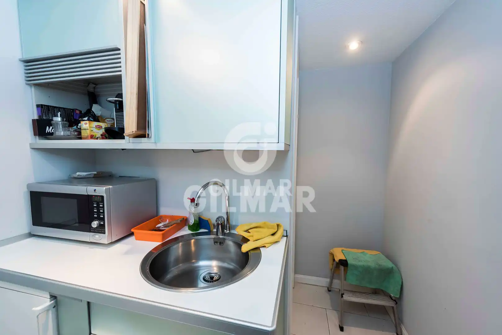 Kitchen of Office for sale in Madrid  with Heating