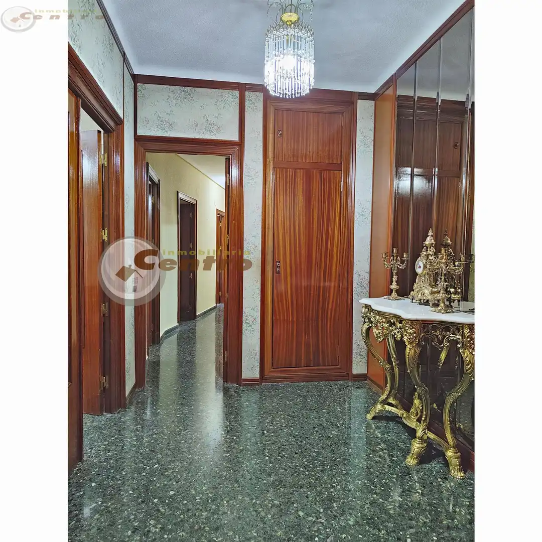 Flat with terrace for sale in Feria, imagen 9