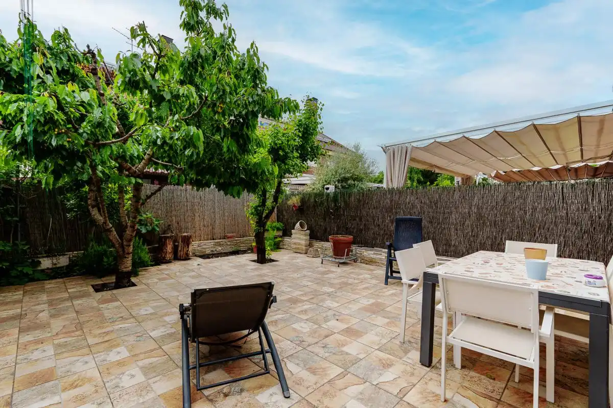 Terraza de Casa adosada en venta en Getafe con Aire acondicionado, Calefacción y Jardín privado