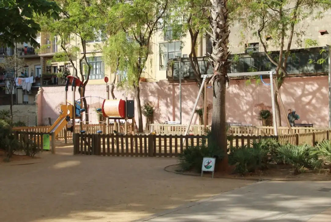 Vista exterior de Estudio en venta en Barcelona con Amueblado
